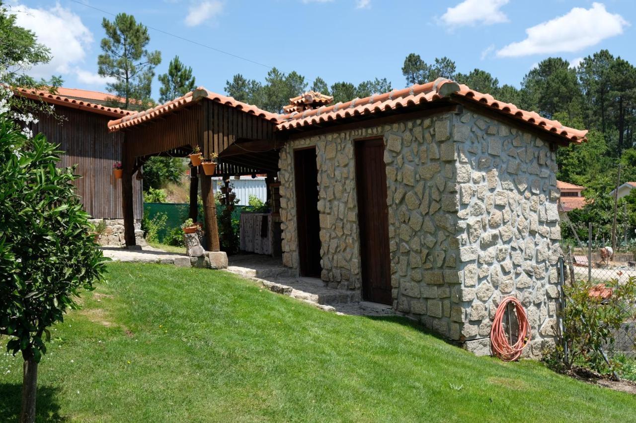Casa Das Andorinhas 塞洛里库迪巴什图 外观 照片