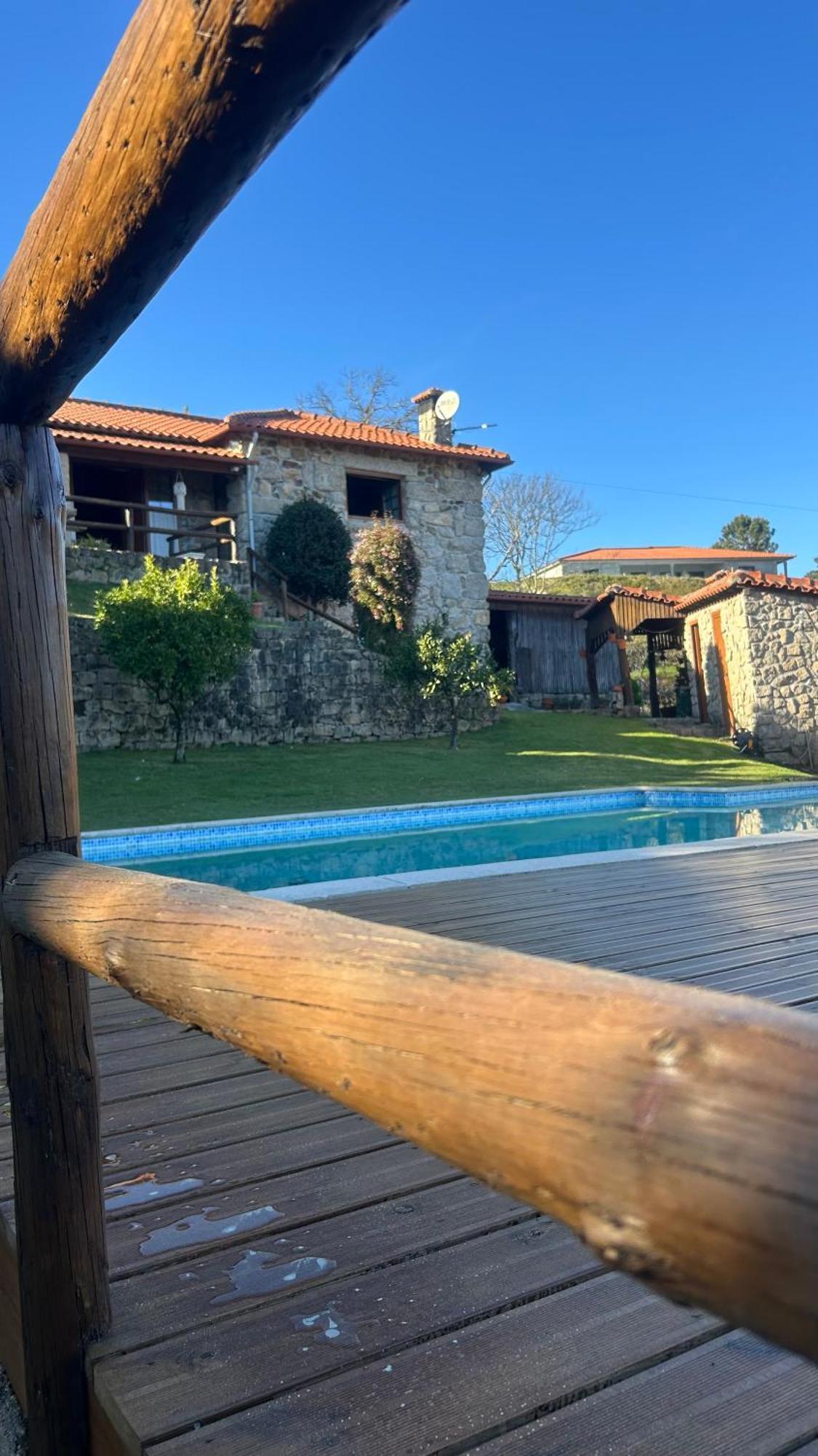 Casa Das Andorinhas 塞洛里库迪巴什图 外观 照片